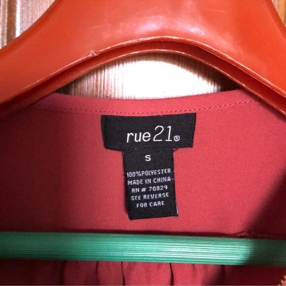 Rue21 | 3/4 Sleeve Blouse Size S - Picture 8 of 8